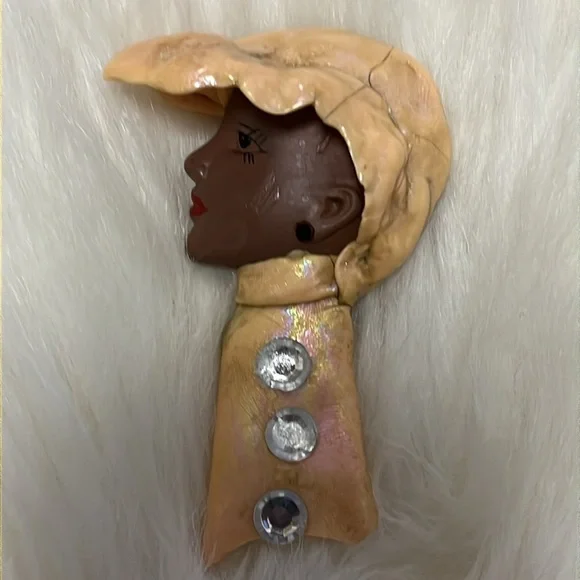 Hand Design Face Brooch Pendant